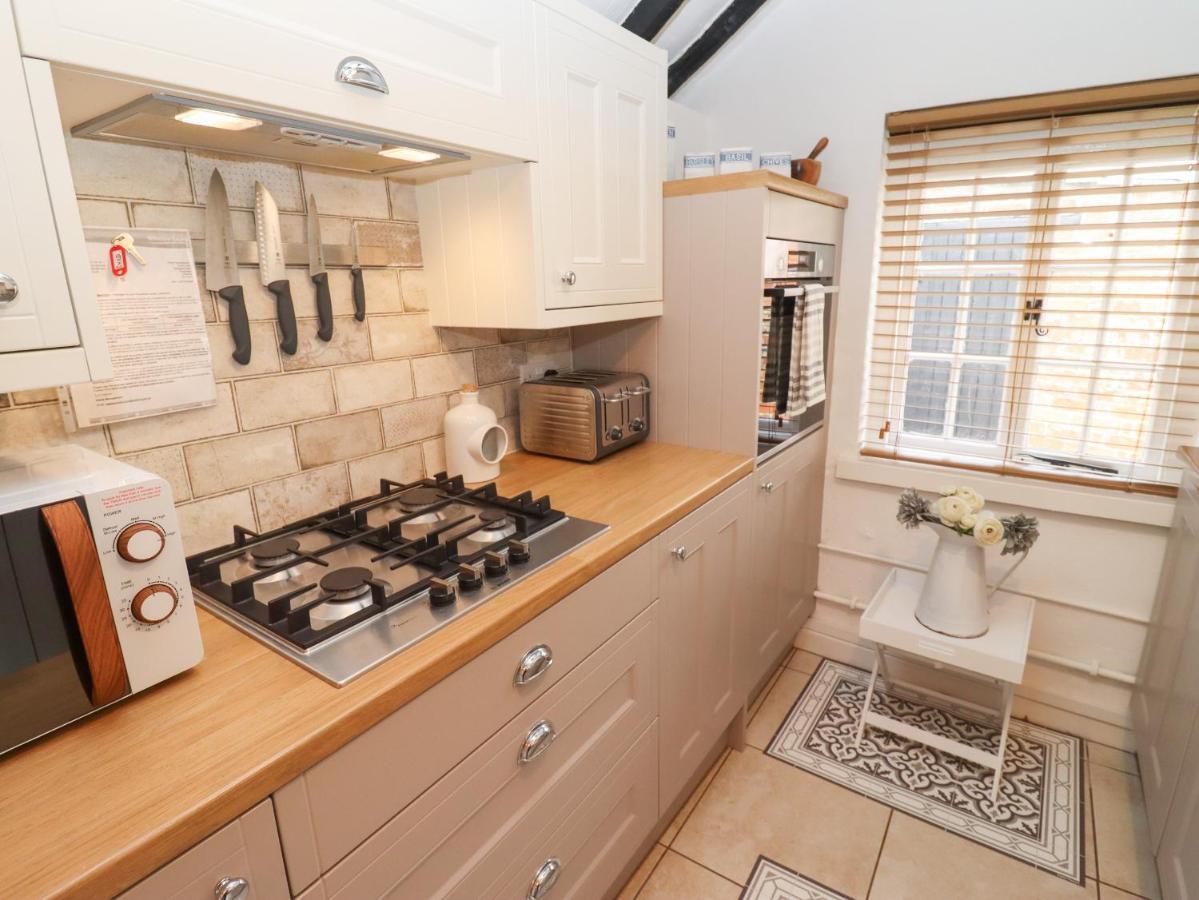 Hobbes Cottage Malmesbury Bagian luar foto